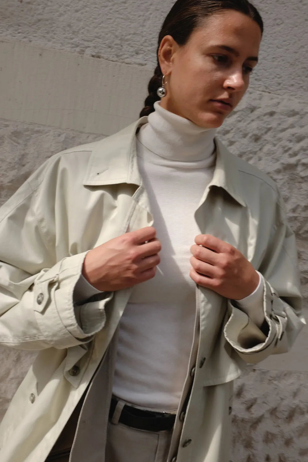 BEIGE VINTAGE BELTED TRENCH COAT