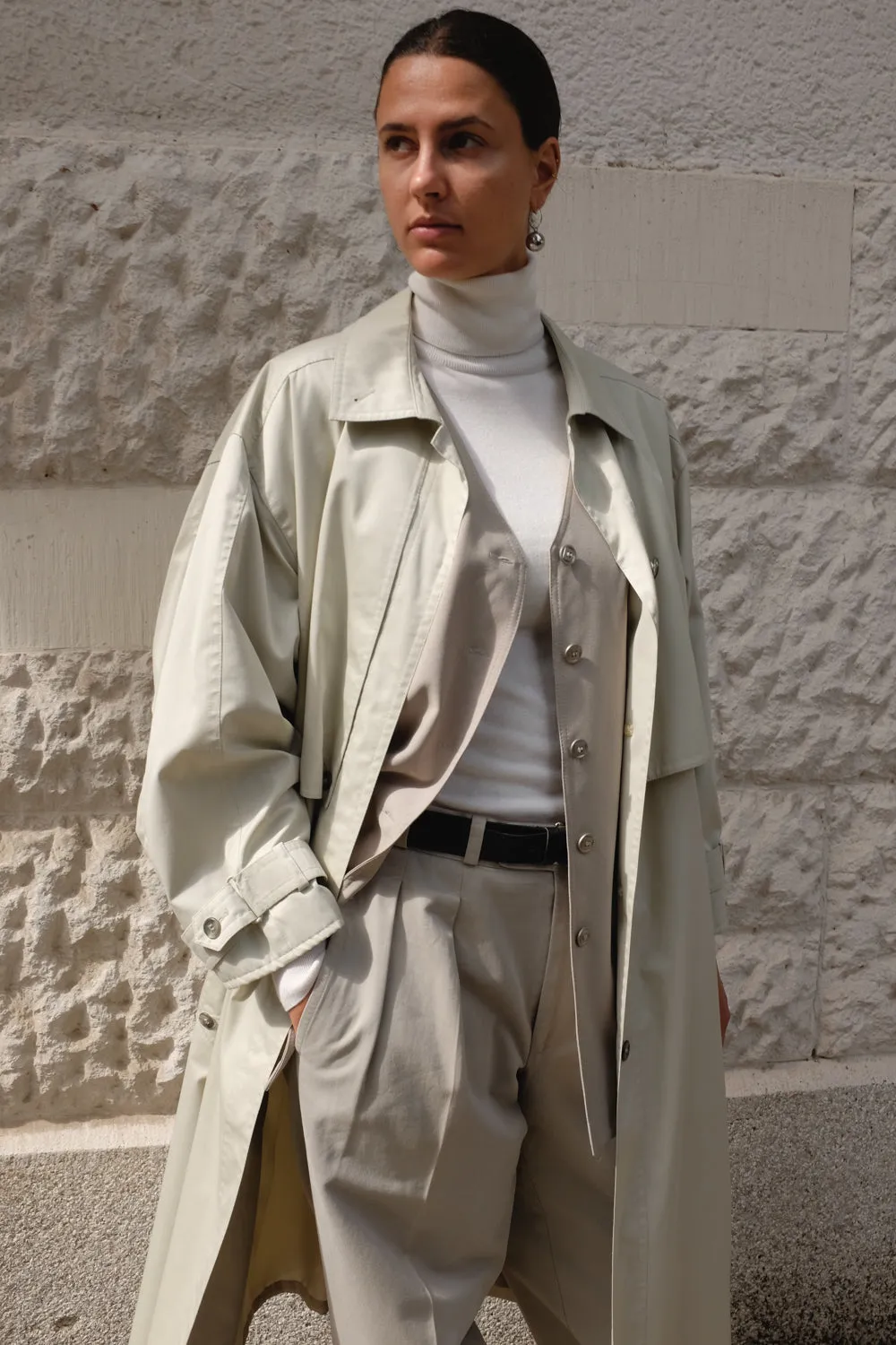 BEIGE VINTAGE BELTED TRENCH COAT