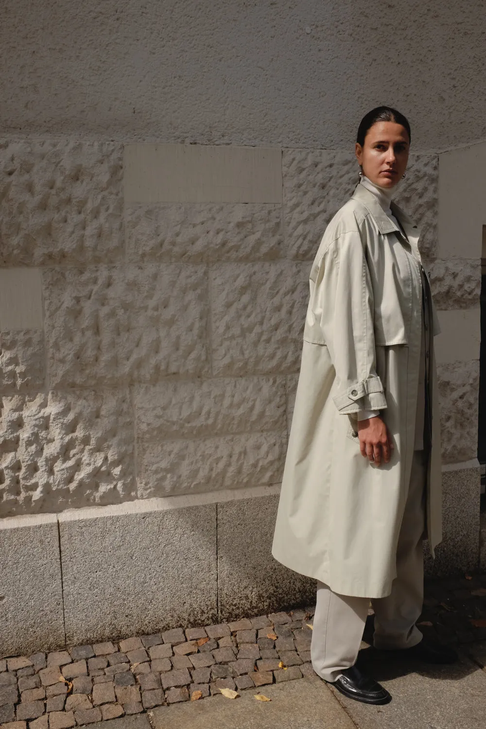 BEIGE VINTAGE BELTED TRENCH COAT