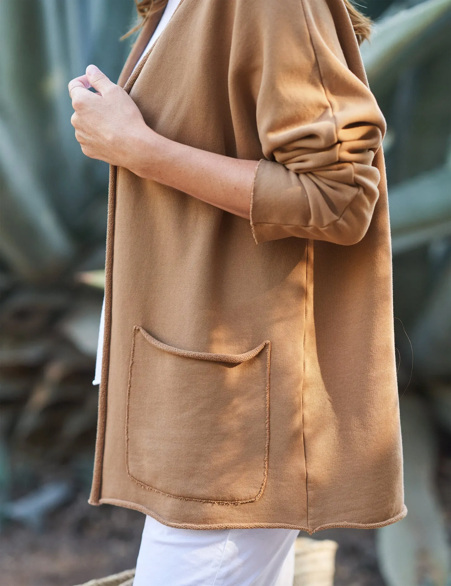 Frank & Eileen - Beach Cardigan in Camel