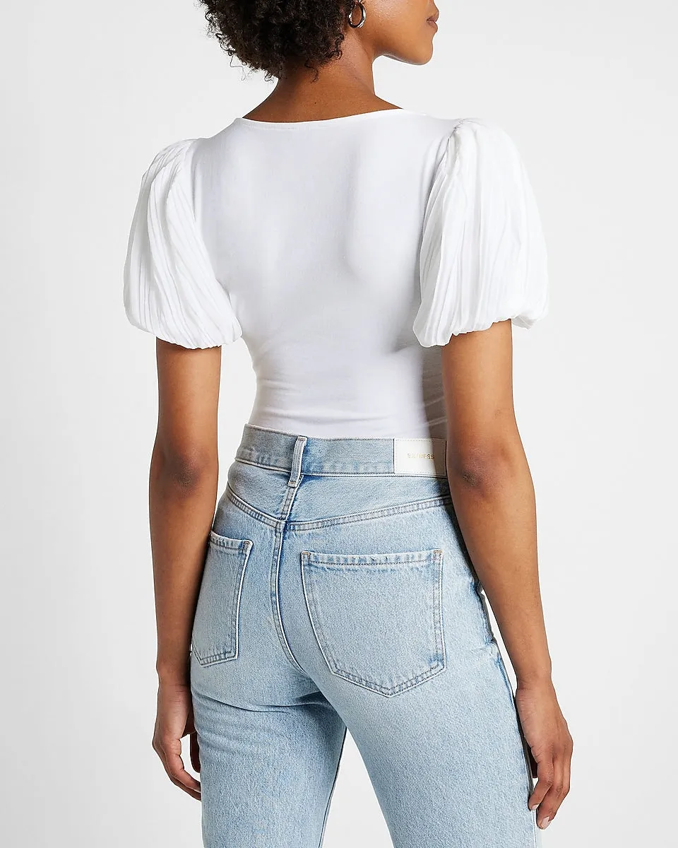 Twist Front Pleated Puff Sleeve Tee in White